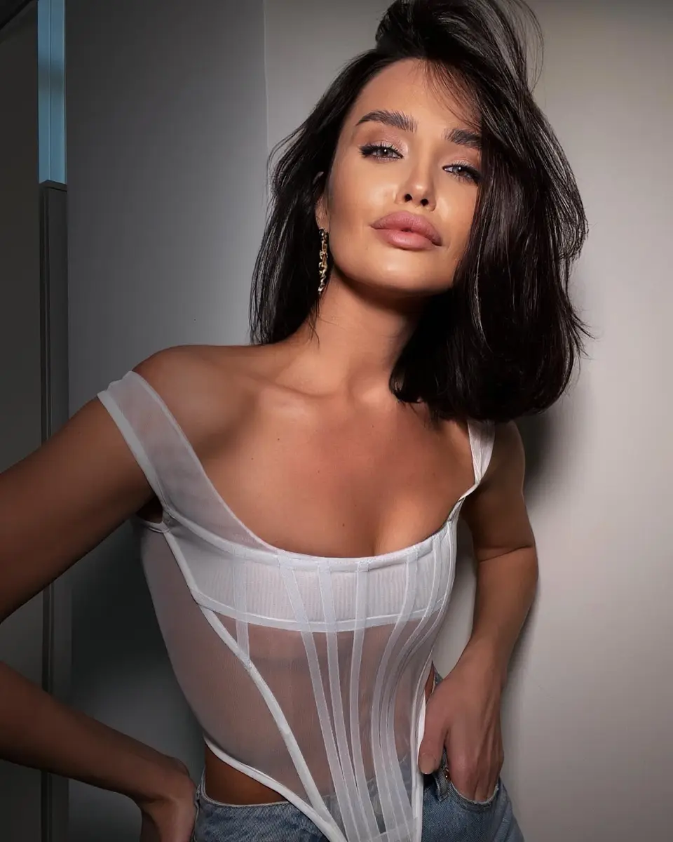 Killi escort in Dubai