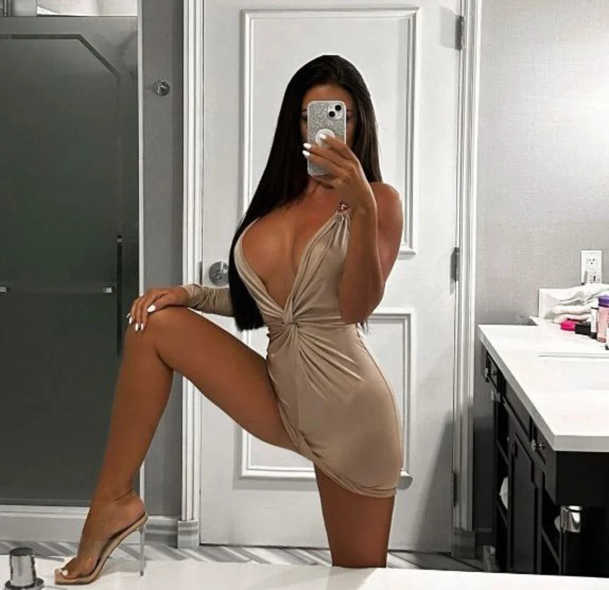 Letitia escort in Dubai