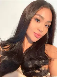 Luna escort in Dubai