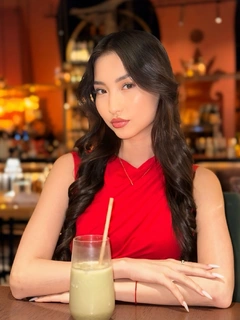 Malen escort in Dubai