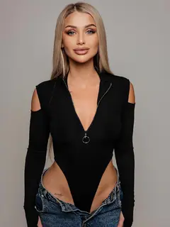 Melinda escort in Dubai