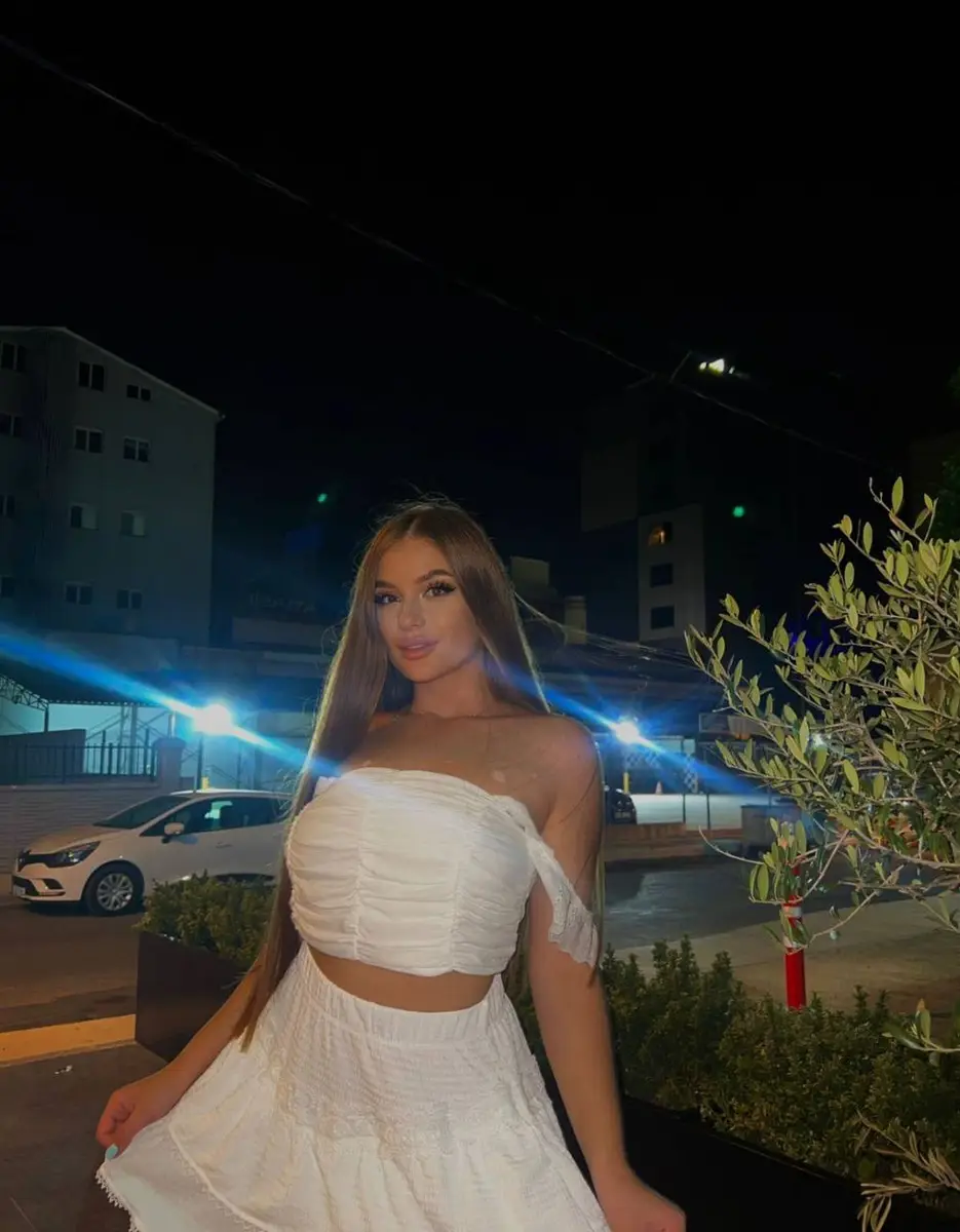 Neris escort in Dubai