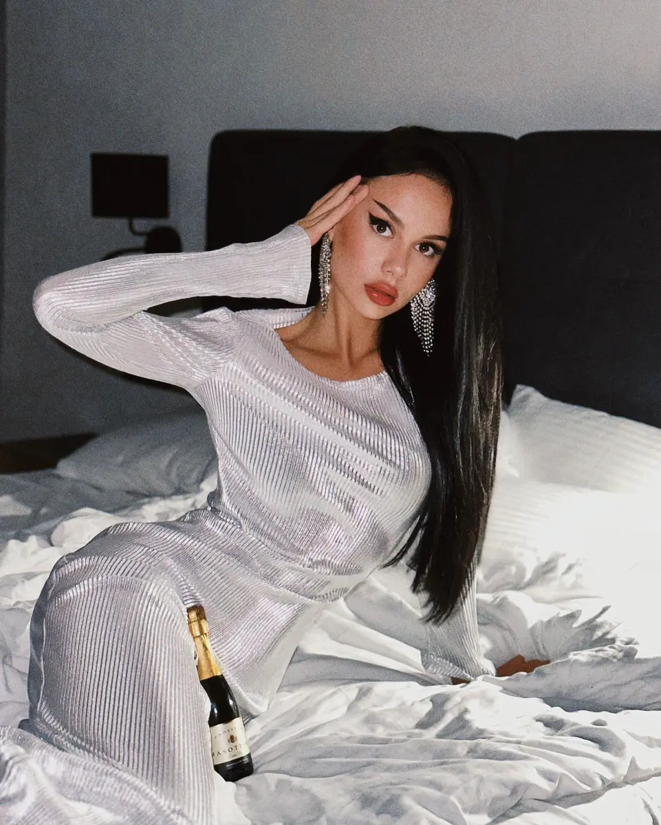 Oana escort in Dubai
