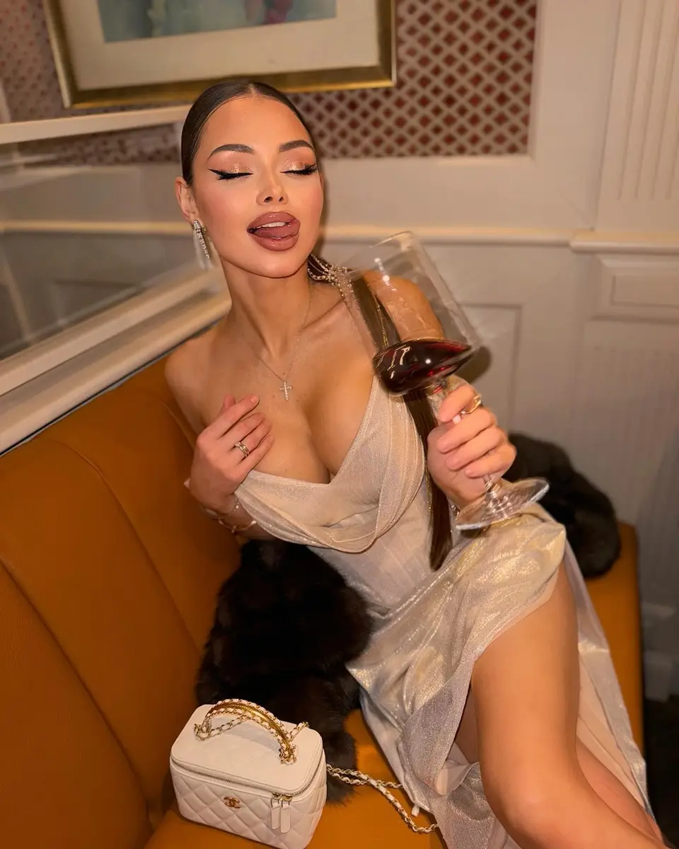 Vanessa escort in Dubai